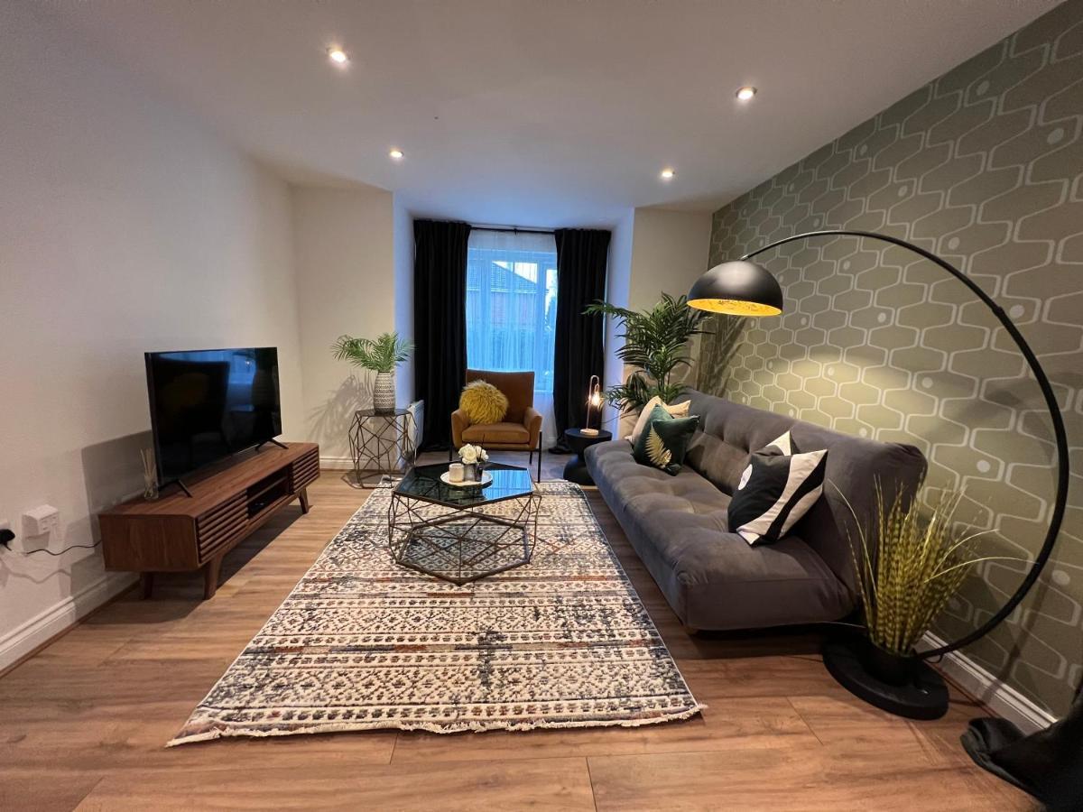 Modern 2 Bedroom Aesthetic Apt Манчестер Экстерьер фото