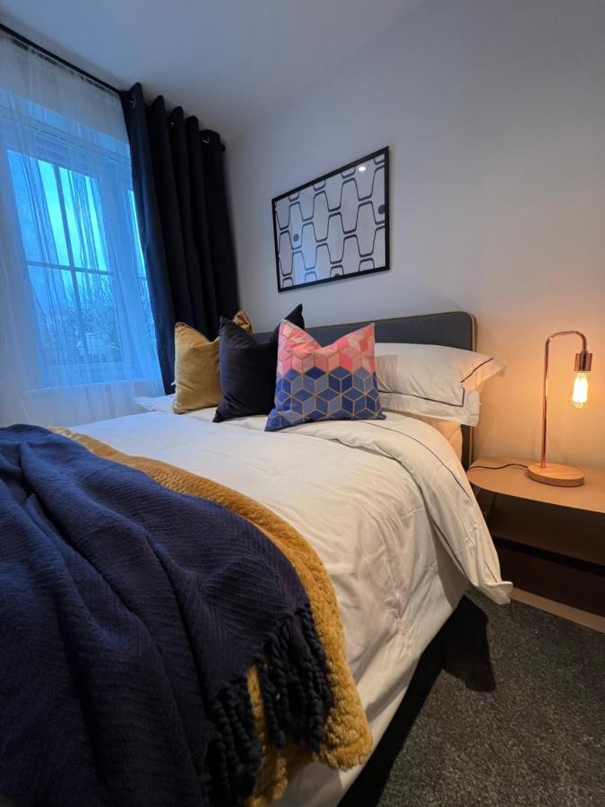 Modern 2 Bedroom Aesthetic Apt Манчестер Экстерьер фото