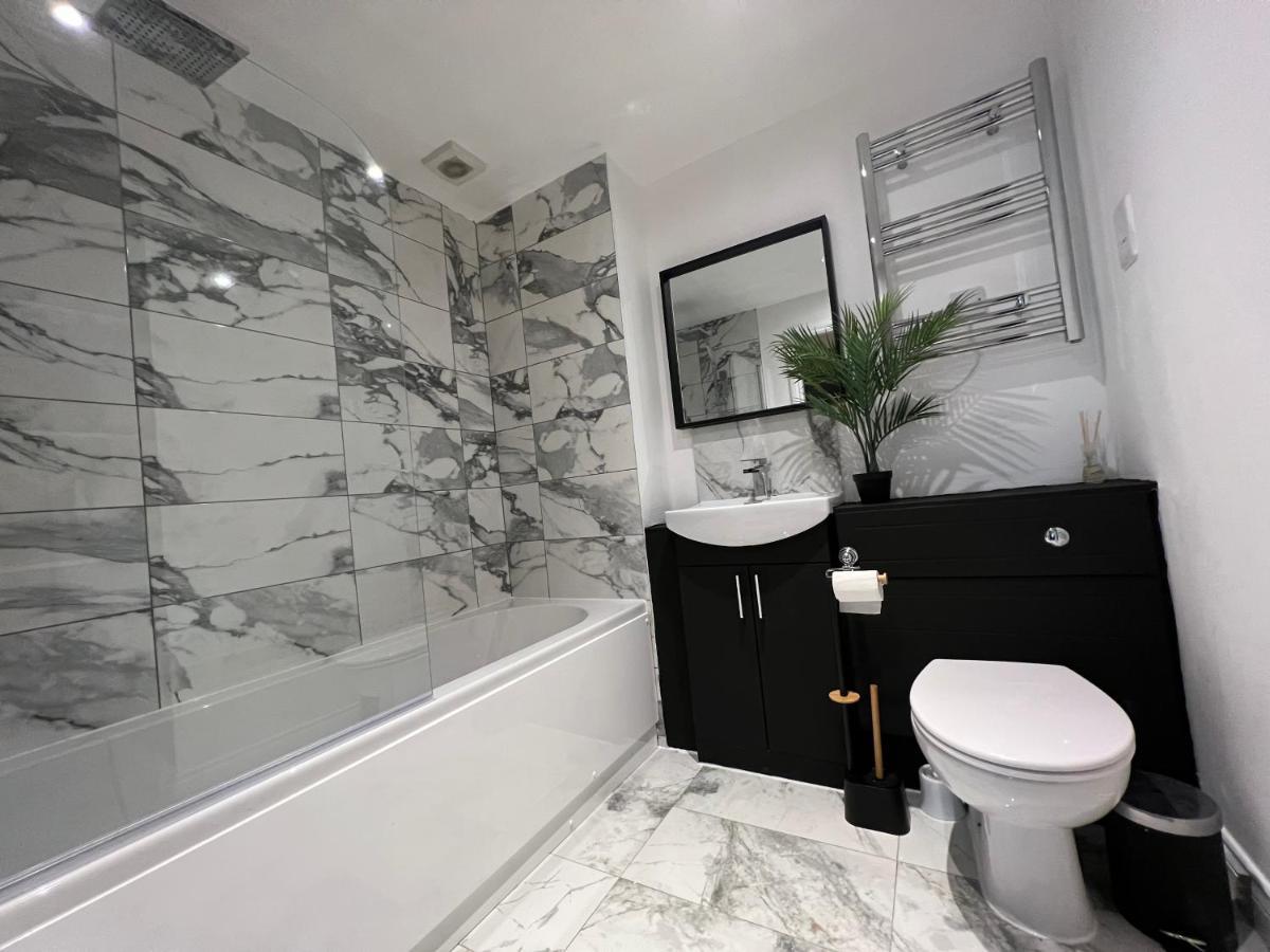 Modern 2 Bedroom Aesthetic Apt Манчестер Экстерьер фото