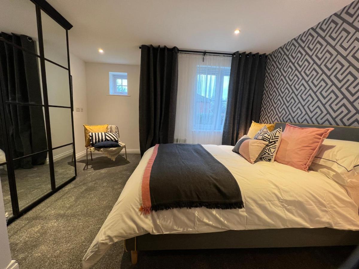 Modern 2 Bedroom Aesthetic Apt Манчестер Экстерьер фото